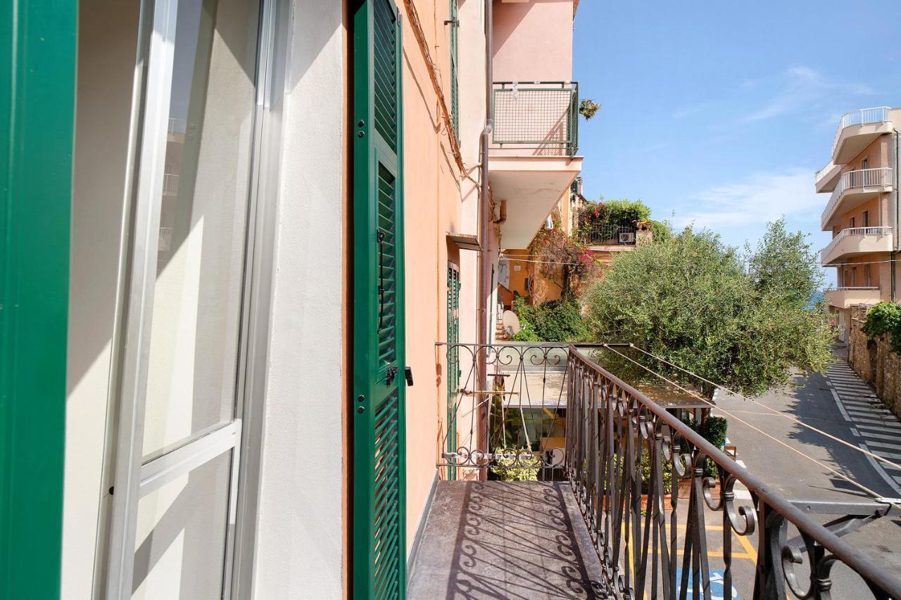 Casa Acqua Mare Parasio 因佩里亚 外观 照片